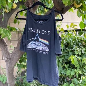 Pink Floyd t-shirt.